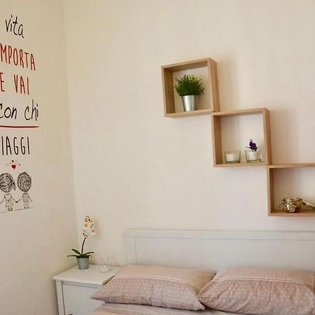 Holidayhouse Ostia - Maestrale Exterior foto